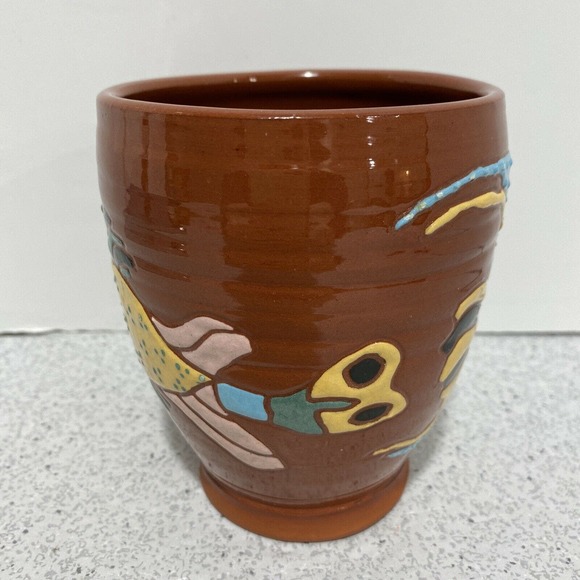 Pritchett & Shelby 1991 Art Pottery Mug redware colorful whimsical fish w/FLAW - Picture 3 of 11